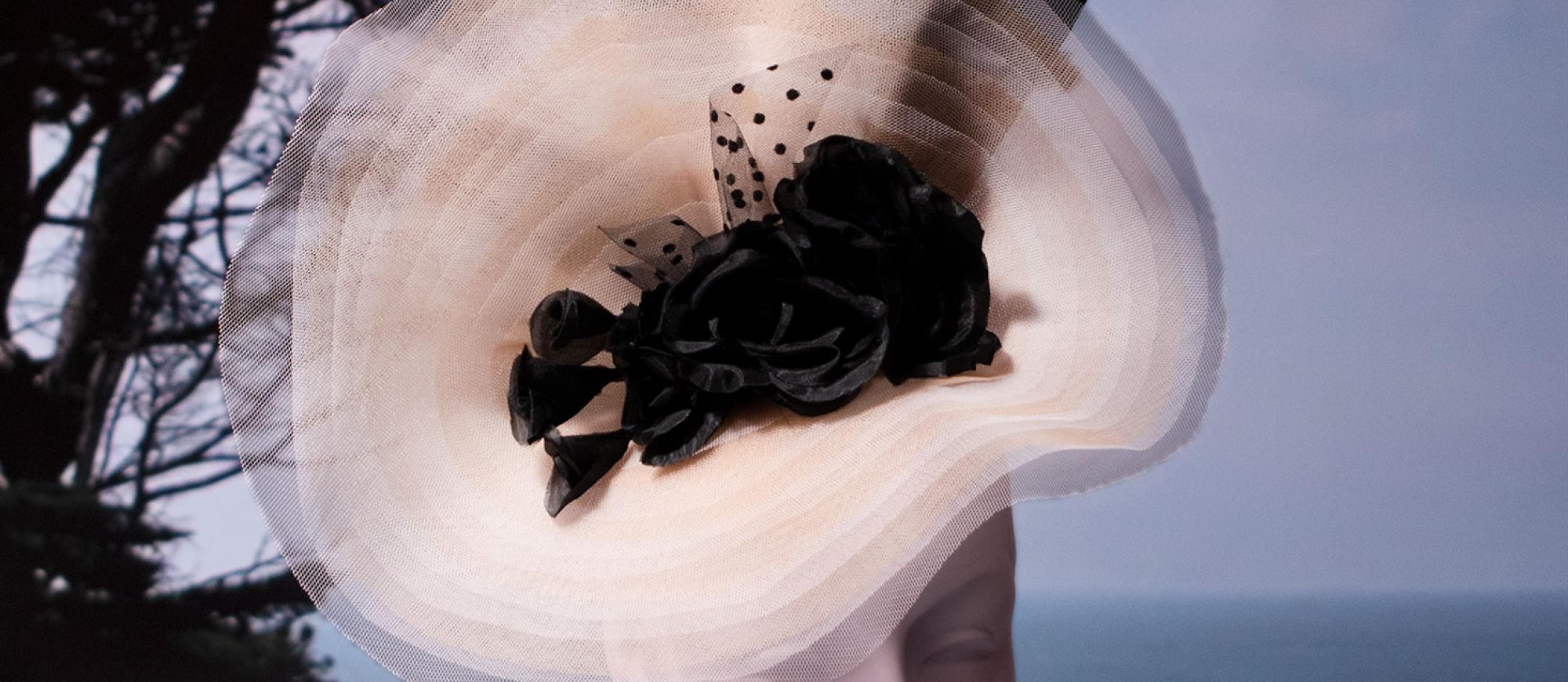 Stephen Jones Spring Summer 2022 Bonnes Vacances