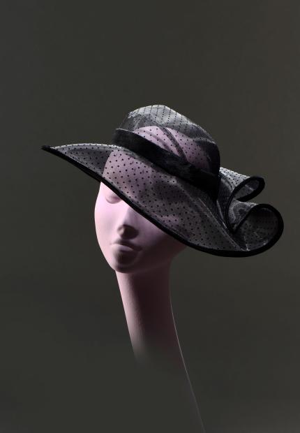 Stephen Jones Millinery A Muse a Paris Autumn Winter 2024 Ladies Hats