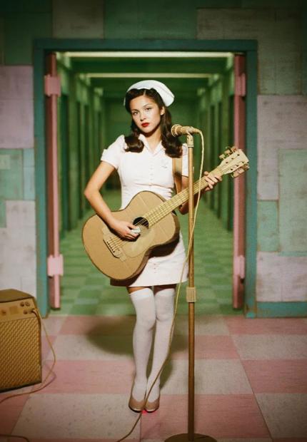 Stephen Jones Olivia Rodrigo The Cure Music Video