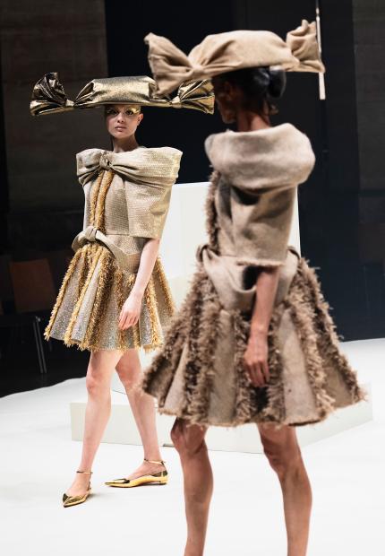 Stephen Jones Viktor and Rolf Autumn Winter 2026 Haute Couture Hats