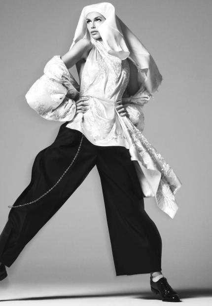 Stephen Jones Givenchy Vogue USA